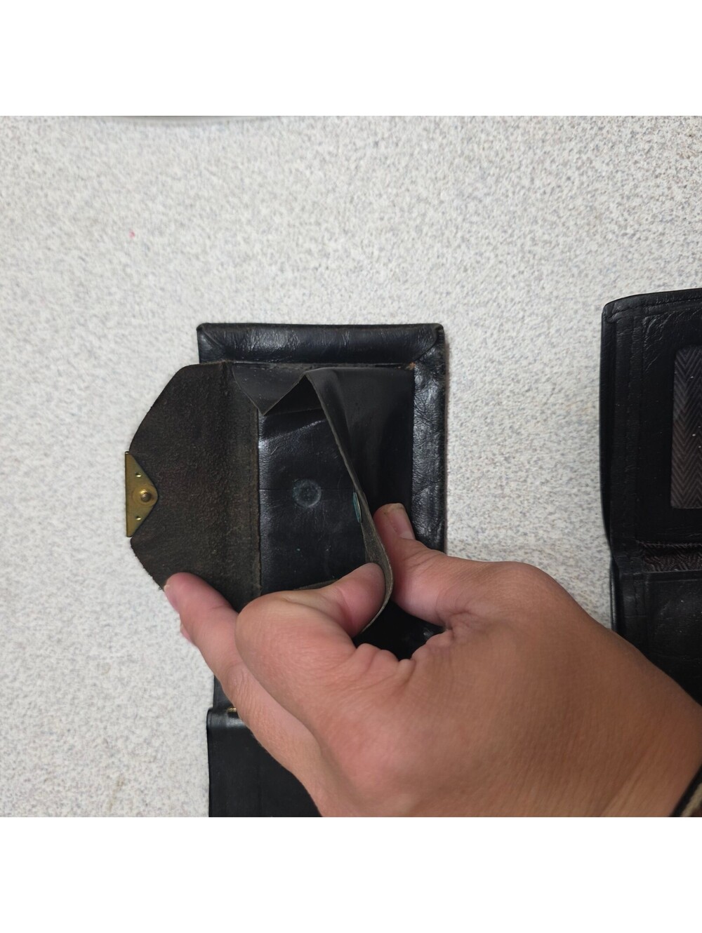 Vintage Black Leather Wallets - Picture 7 of 8